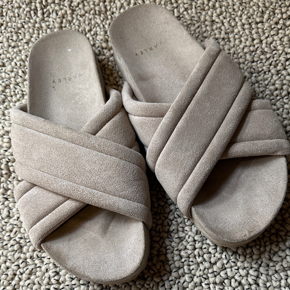 Varley Women's Tan Slide Sandals
